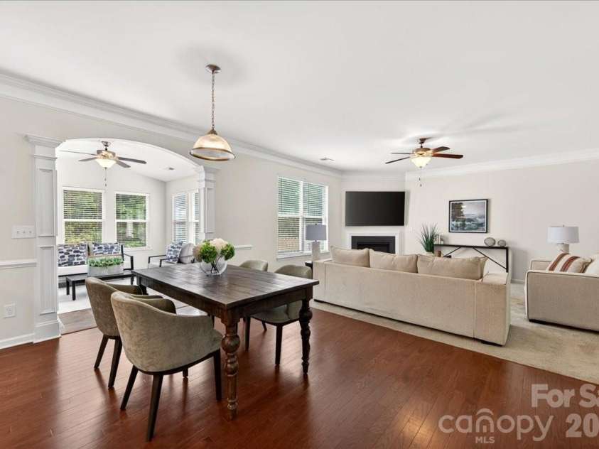 16106 Long Talon Way, Charlotte, NC 28278.  MLS# CAR4352599, YatesRealty ID 19389. 