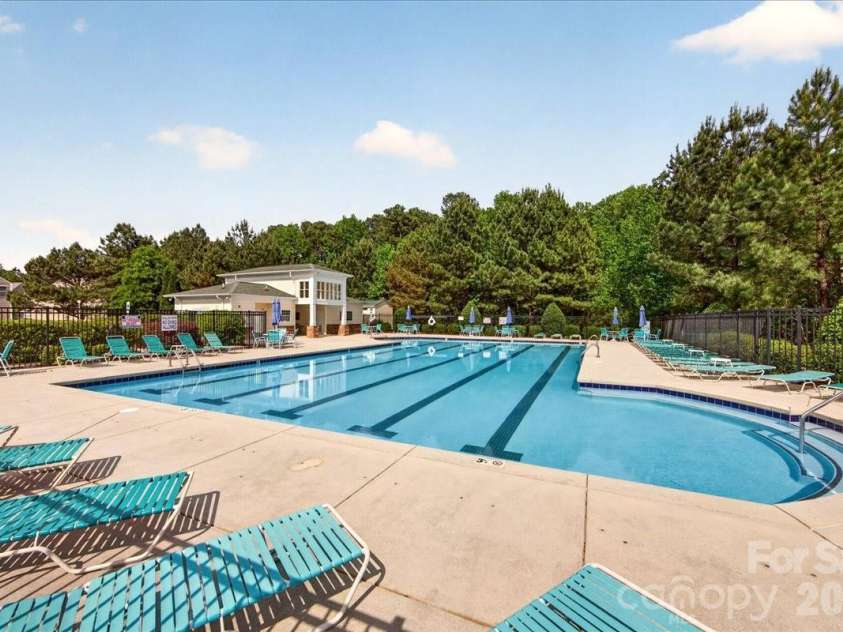 16106 Long Talon Way, Charlotte, NC 28278.  MLS# CAR4352599, YatesRealty ID 19389. Falcon Ridge Pool
