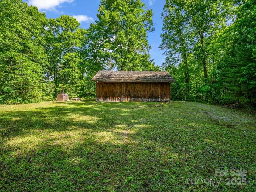 980 Mountain Forest Drive, Union Mills, NC 28167.  MLS# CAR4249010, YatesRealty ID 19389. 