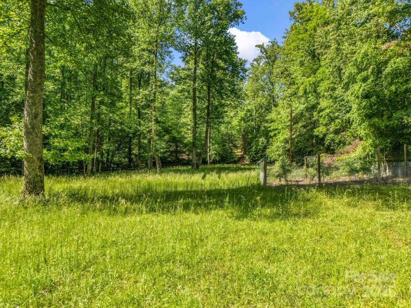 980 Mountain Forest Drive, Union Mills, NC 28167.  MLS# CAR4249010, YatesRealty ID 19389. 