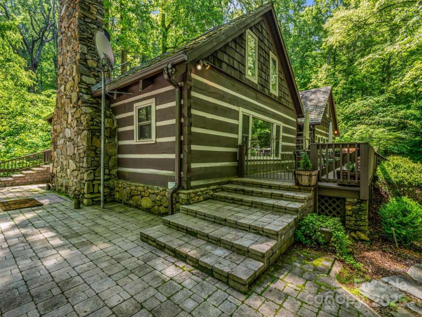 980 Mountain Forest Drive, Union Mills, NC 28167.  MLS# CAR4249010, YatesRealty ID 19389. 