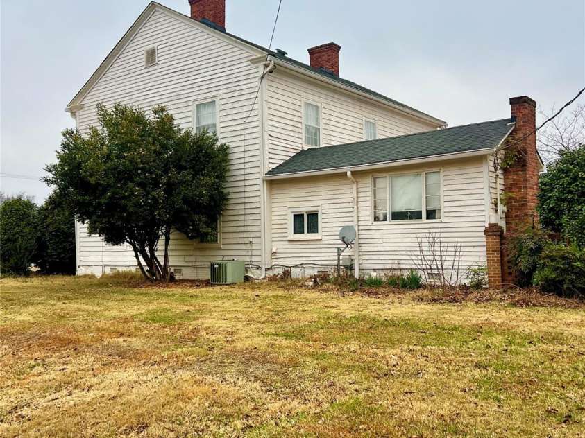 11124 Eastfield Road, Huntersville, NC 28078.  MLS# CAR4341235, YatesRealty ID 1939. 