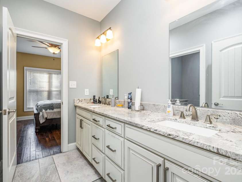 139 Trillium Drive, Statesville, NC 28625.  MLS# CAR4321888, YatesRealty ID 1939. 