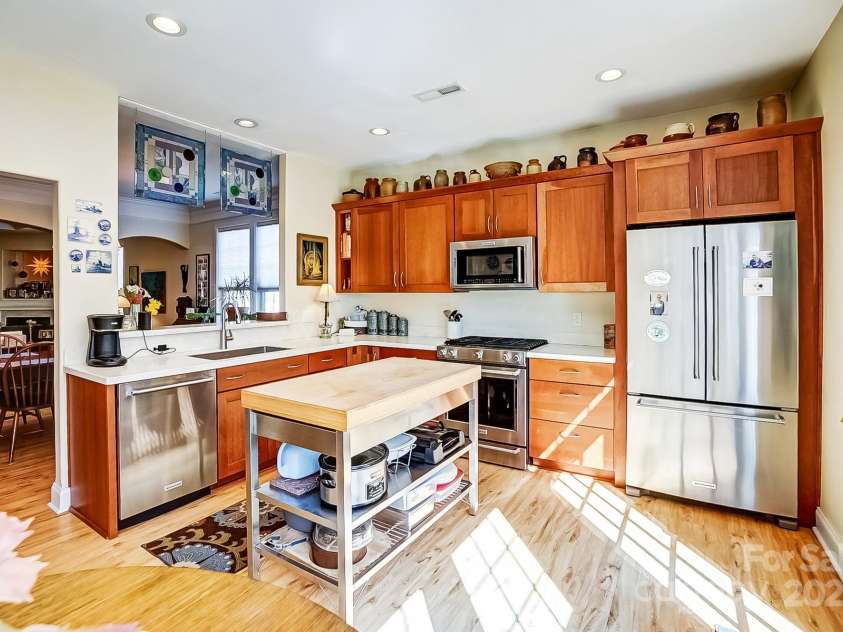 2316 Winding River Drive, Charlotte, NC 28214.  MLS# CAR4233275, YatesRealty ID 1939. 