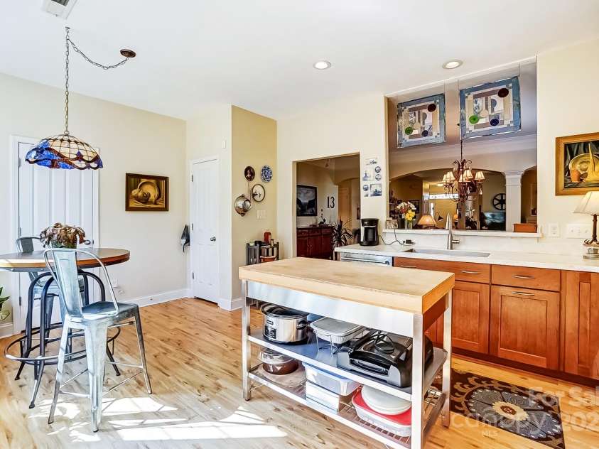 2316 Winding River Drive, Charlotte, NC 28214.  MLS# CAR4233275, YatesRealty ID 1939. 