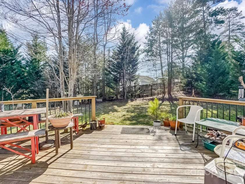 2316 Winding River Drive, Charlotte, NC 28214.  MLS# CAR4233275, YatesRealty ID 1939. 