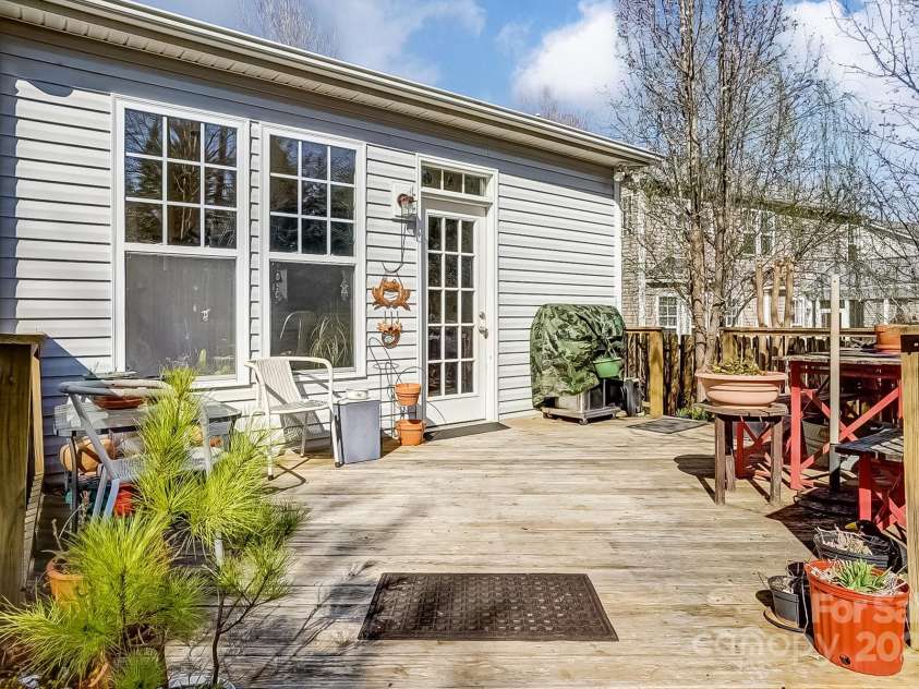 2316 Winding River Drive, Charlotte, NC 28214.  MLS# CAR4233275, YatesRealty ID 1939. 