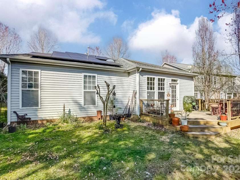 2316 Winding River Drive, Charlotte, NC 28214.  MLS# CAR4233275, YatesRealty ID 1939. 