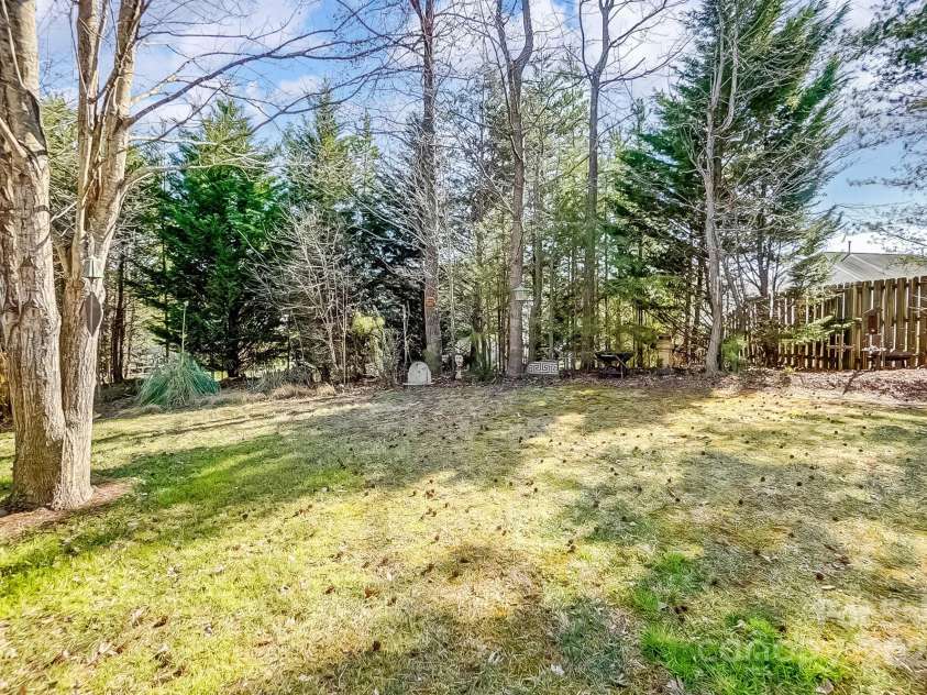 2316 Winding River Drive, Charlotte, NC 28214.  MLS# CAR4233275, YatesRealty ID 1939. 