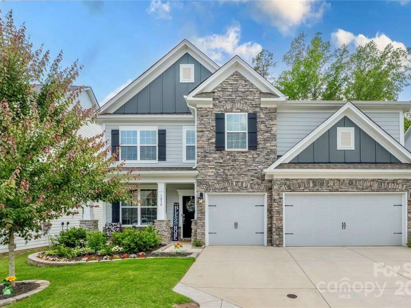 1054 Thoroughbred Drive, Iron Station, NC 28080.  MLS# CAR4268403, YatesRealty ID 19394. 