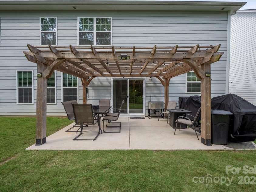 1054 Thoroughbred Drive, Iron Station, NC 28080.  MLS# CAR4268403, YatesRealty ID 19394. 