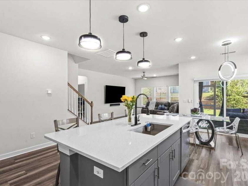 9287 Dunwich Drive, Gastonia, NC 28056.  MLS# CAR4376792, YatesRealty ID 19394. 