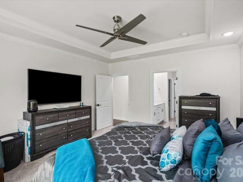 9287 Dunwich Drive, Gastonia, NC 28056.  MLS# CAR4376792, YatesRealty ID 19394. 