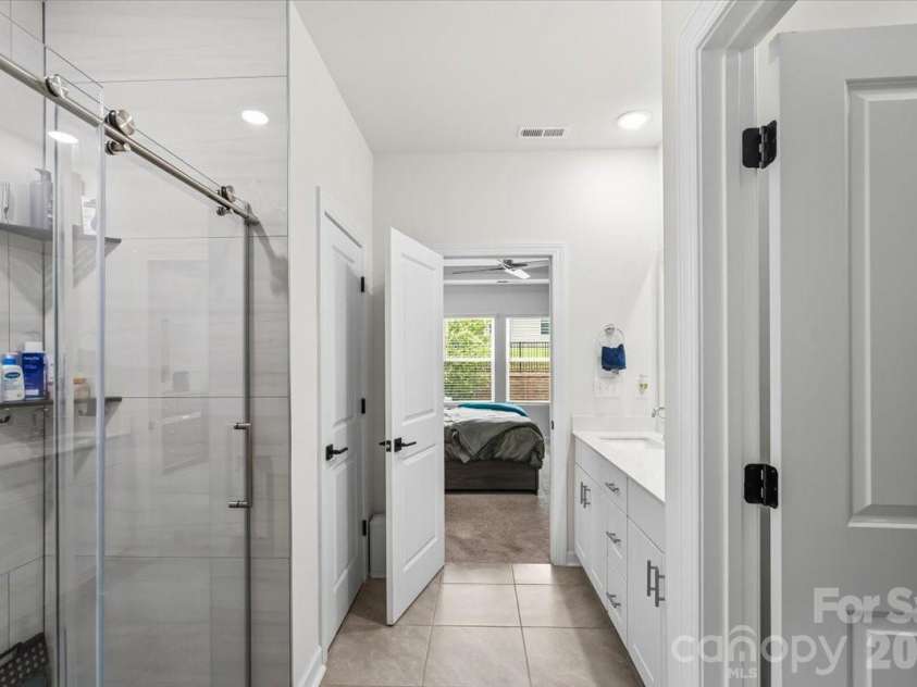 9287 Dunwich Drive, Gastonia, NC 28056.  MLS# CAR4376792, YatesRealty ID 19394. 