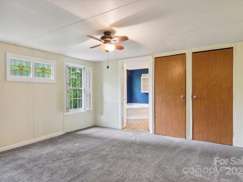 207 Vegas Drive, Leicester, NC 28748.  MLS# CAR4187393, YatesRealty ID 19397. 