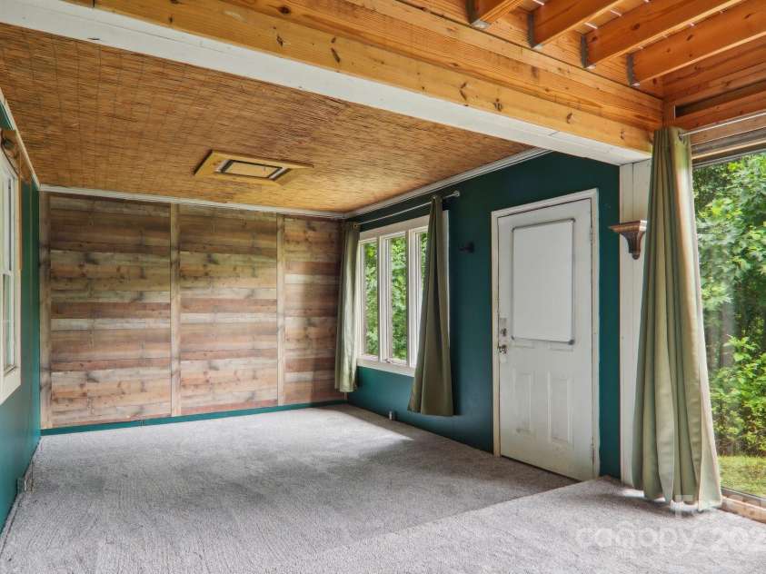 207 Vegas Drive, Leicester, NC 28748.  MLS# CAR4187393, YatesRealty ID 19397. 