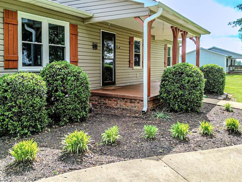 311 Lambs Grill Road, Rutherfordton, NC 28139.  MLS# CAR4233301, YatesRealty ID 19399. 