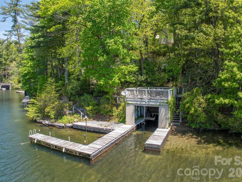 1957 Cold Mountain Road, Lake Toxaway, NC 28747.  MLS# CAR4377790, YatesRealty ID 194. 