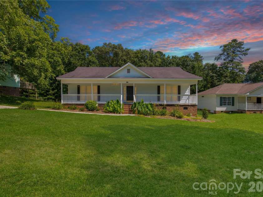 1675 Old Lynwood Circle, Lancaster, SC 29720.  MLS# CAR4270159, YatesRealty ID 1940. 