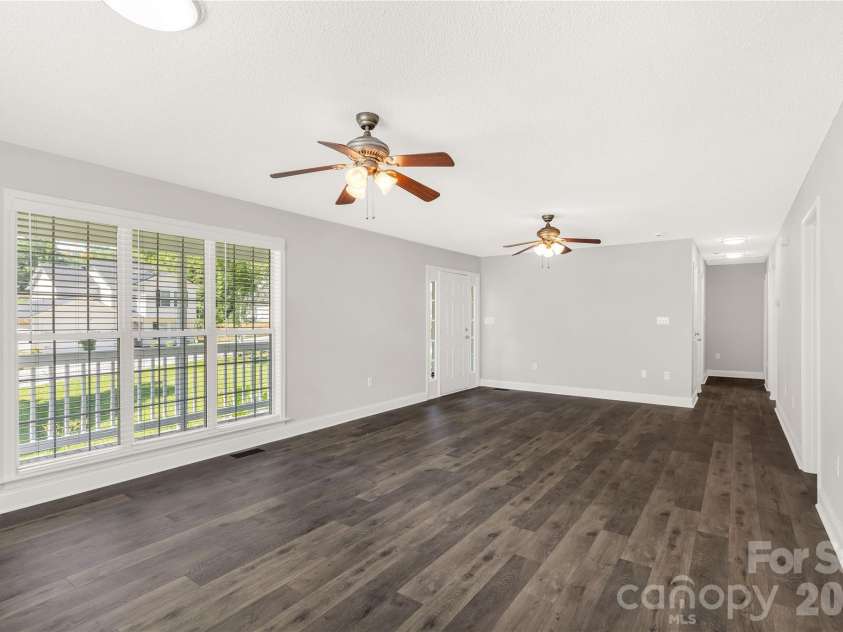 1675 Old Lynwood Circle, Lancaster, SC 29720.  MLS# CAR4270159, YatesRealty ID 1940. 