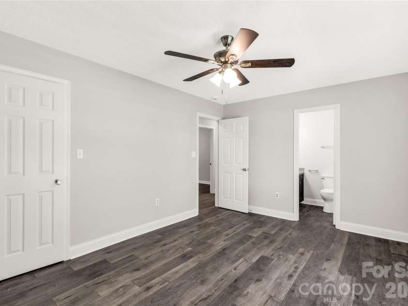 1675 Old Lynwood Circle, Lancaster, SC 29720.  MLS# CAR4270159, YatesRealty ID 1940. 