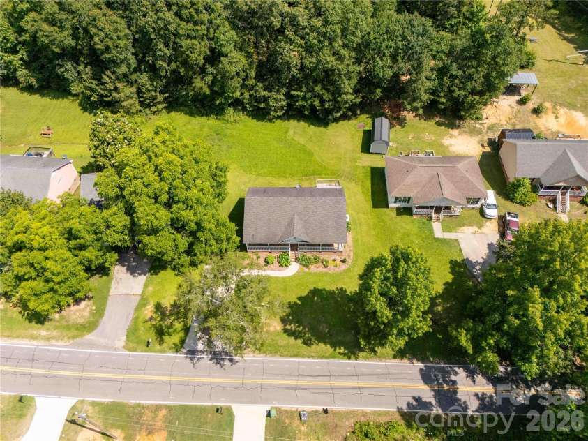 1675 Old Lynwood Circle, Lancaster, SC 29720.  MLS# CAR4270159, YatesRealty ID 1940. 