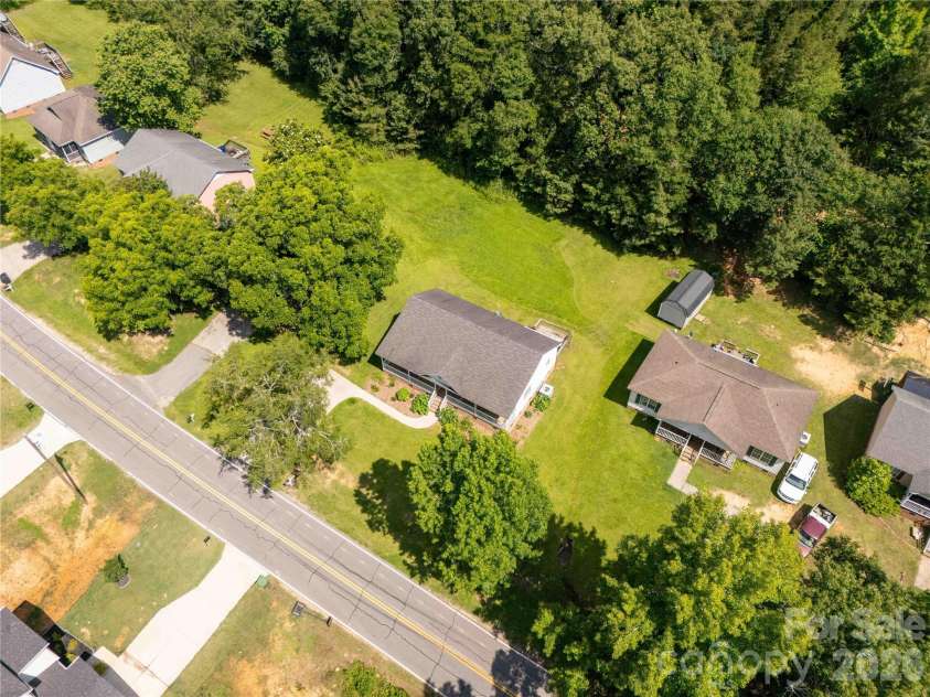 1675 Old Lynwood Circle, Lancaster, SC 29720.  MLS# CAR4270159, YatesRealty ID 1940. 