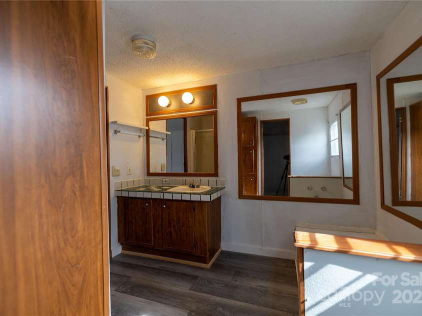 169 Old Chip Yard Drive, Burnsville, NC 28714.  MLS# CAR4226169, YatesRealty ID 1940. 