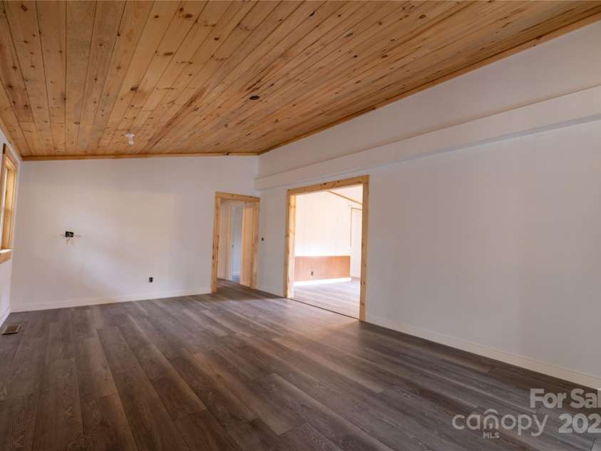 169 Old Chip Yard Drive, Burnsville, NC 28714.  MLS# CAR4226169, YatesRealty ID 1940. 