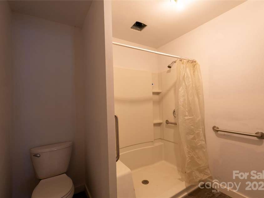 169 Old Chip Yard Drive, Burnsville, NC 28714.  MLS# CAR4226169, YatesRealty ID 1940. 