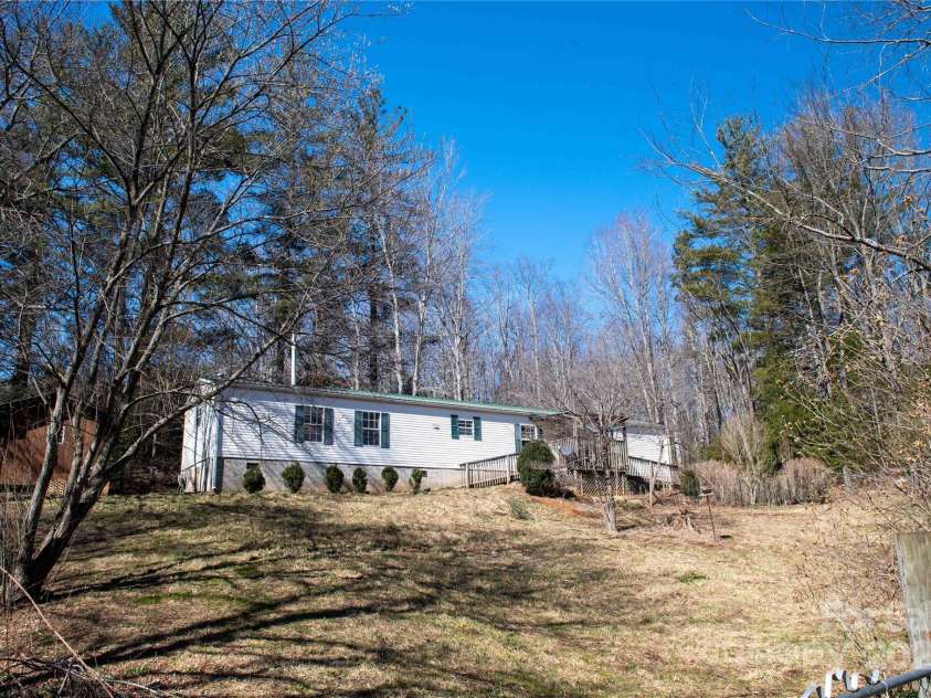 169 Old Chip Yard Drive, Burnsville, NC 28714.  MLS# CAR4226169, YatesRealty ID 1940. 