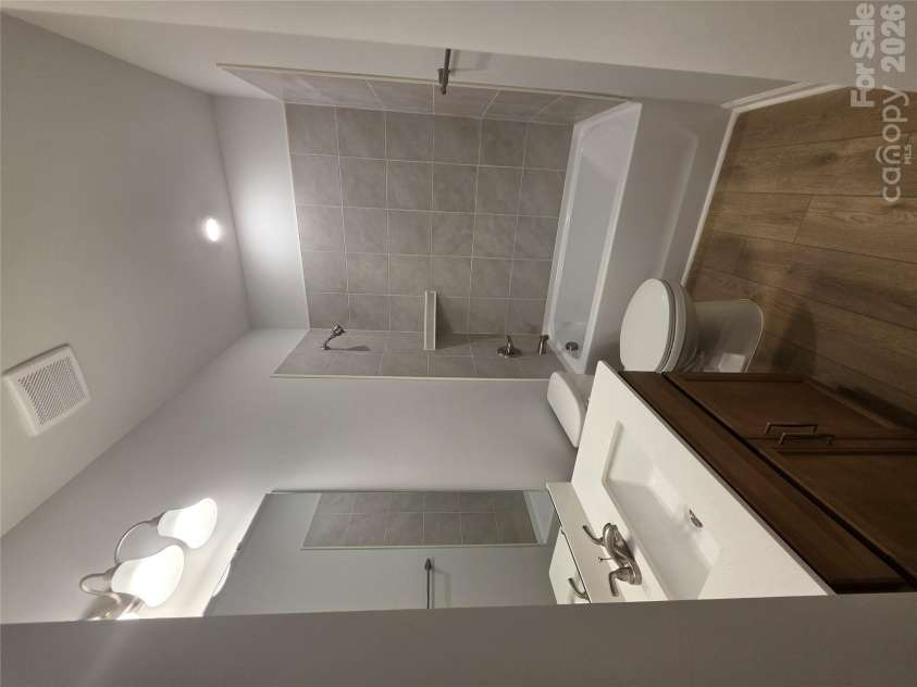 6550 Harlech Street, Charlotte, NC 28269.  MLS# CAR4430170, YatesRealty ID 19400. 