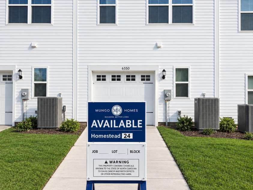 6550 Harlech Street, Charlotte, NC 28269.  MLS# CAR4430170, YatesRealty ID 19400. 