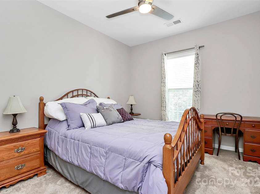 14451 San Paolo Lane, Charlotte, NC 28277.  MLS# CAR4270564, YatesRealty ID 19401. 2nd Bedroom with ceiling fan