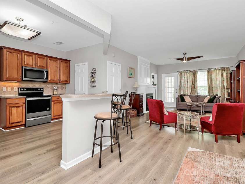 14451 San Paolo Lane, Charlotte, NC 28277.  MLS# CAR4270564, YatesRealty ID 19401. Open Floor Plan