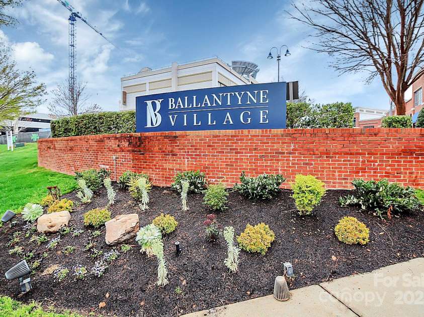14451 San Paolo Lane, Charlotte, NC 28277.  MLS# CAR4270564, YatesRealty ID 19401. Walkable to everything in Ballantyne Village and The Bowl!!