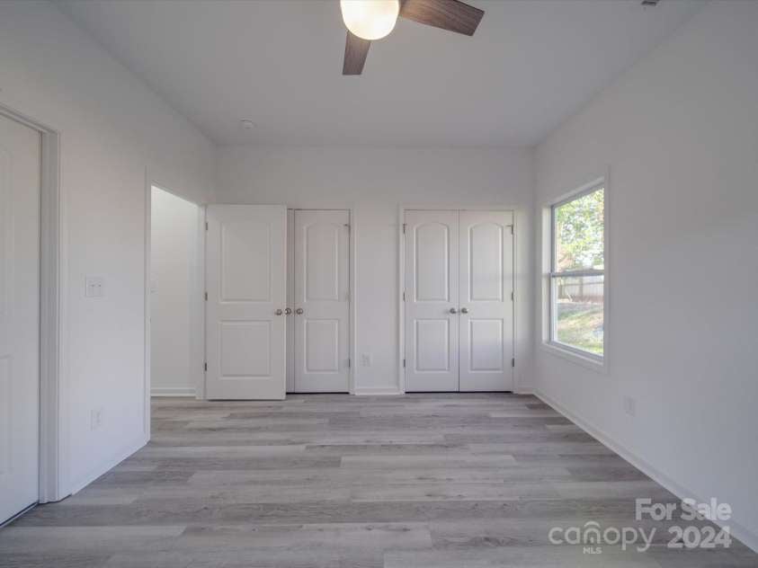 560 Geneva Circle, Gastonia, NC 28056.  MLS# CAR4186288, YatesRealty ID 19402. 