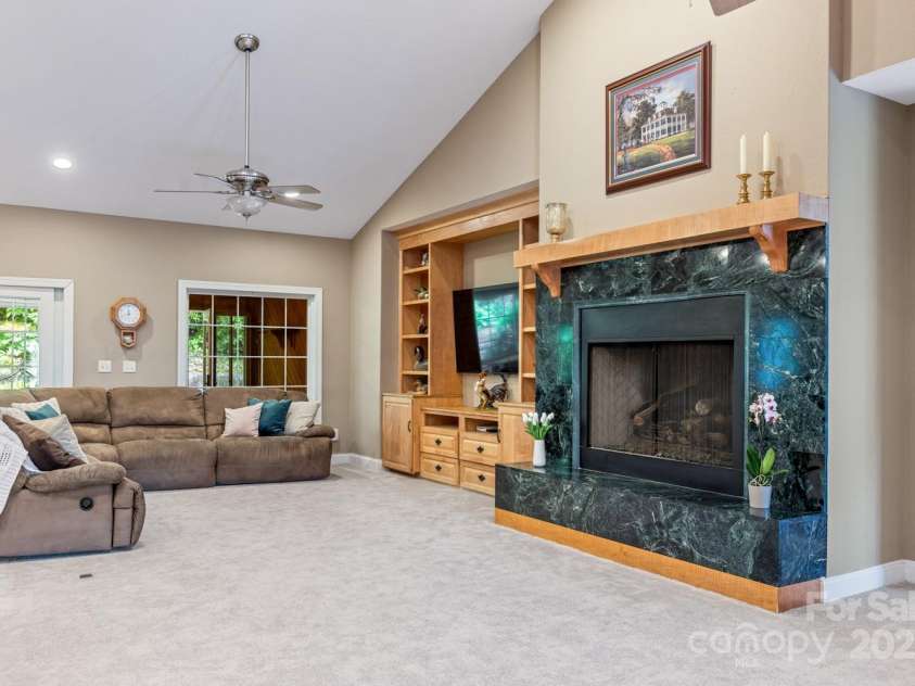 6 Grouse Terrace, Fairview, NC 28730.  MLS# CAR4269156, YatesRealty ID 19403. Built in cabinetry