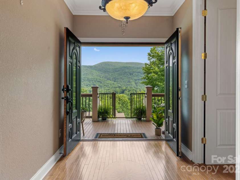 6 Grouse Terrace, Fairview, NC 28730.  MLS# CAR4269156, YatesRealty ID 19403. Come on in...