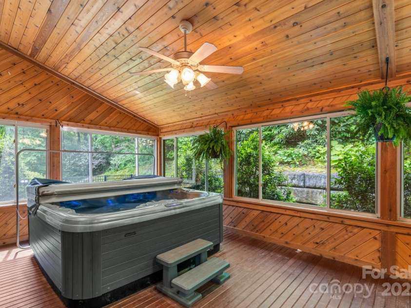 6 Grouse Terrace, Fairview, NC 28730.  MLS# CAR4269156, YatesRealty ID 19403. Hottub included