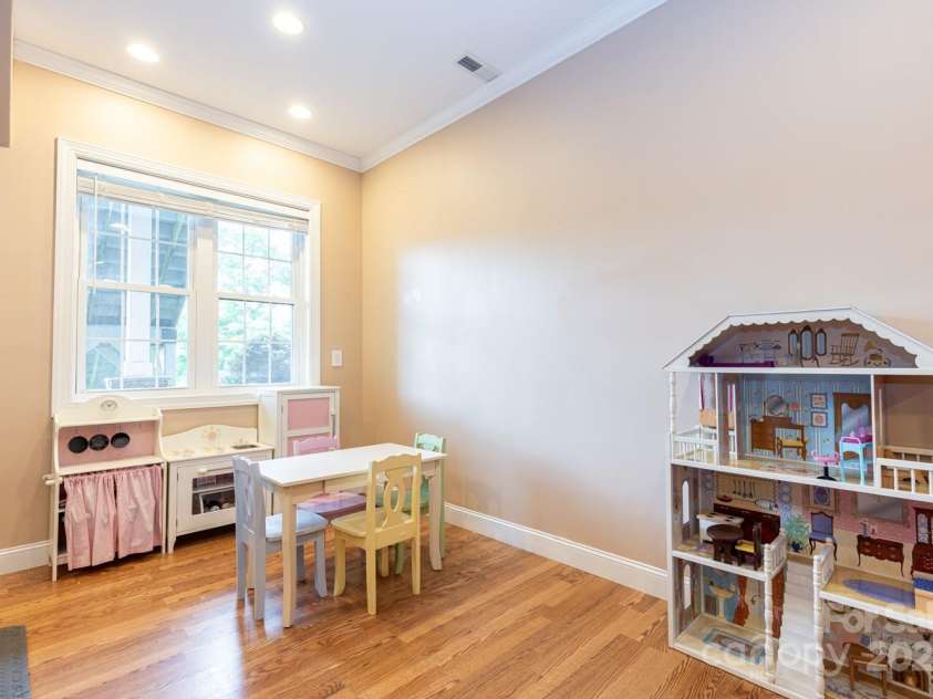 6 Grouse Terrace, Fairview, NC 28730.  MLS# CAR4269156, YatesRealty ID 19403. Playtime