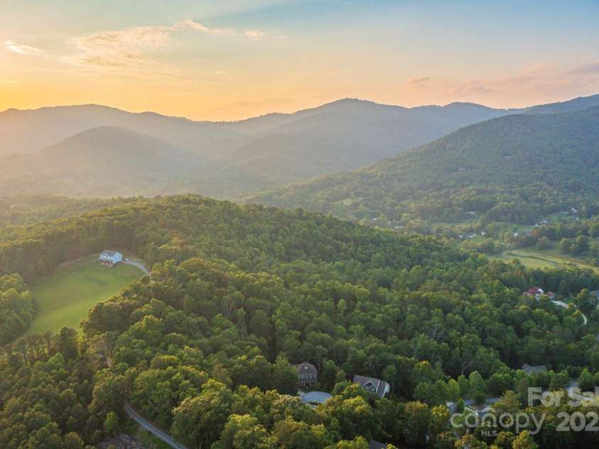 6 Grouse Terrace, Fairview, NC 28730.  MLS# CAR4269156, YatesRealty ID 19403. Views for days