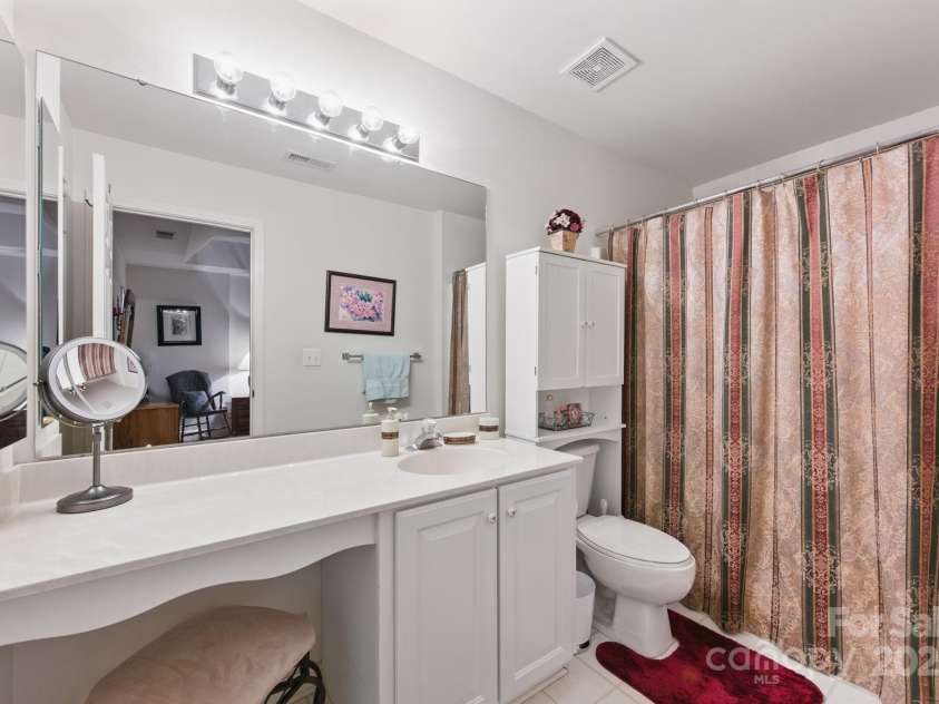 12350 Swan Wings Place, Huntersville, NC 28078.  MLS# CAR4263262, YatesRealty ID 19404. 