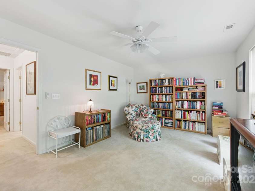 12350 Swan Wings Place, Huntersville, NC 28078.  MLS# CAR4263262, YatesRealty ID 19404. 