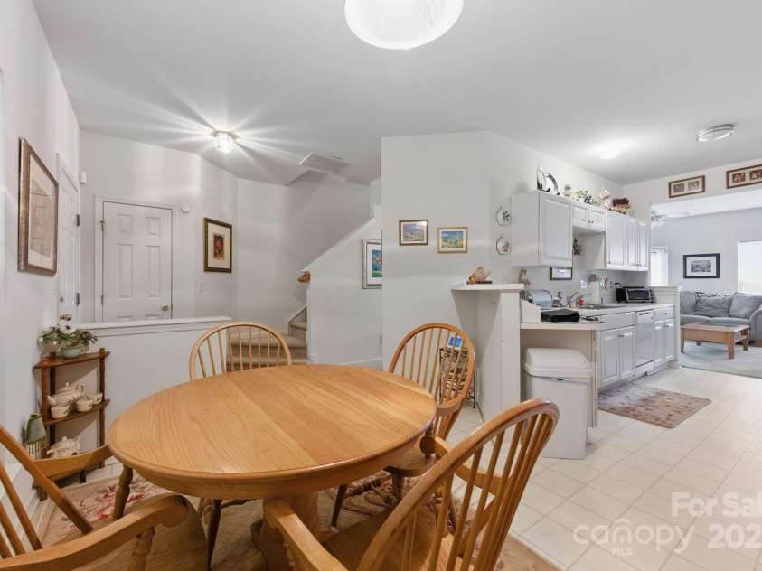 12350 Swan Wings Place, Huntersville, NC 28078.  MLS# CAR4263262, YatesRealty ID 19404. 