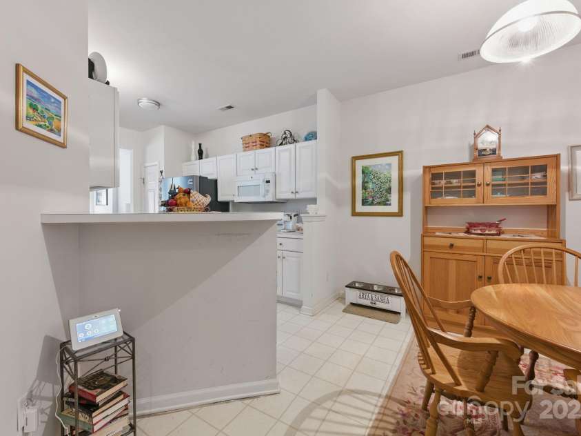 12350 Swan Wings Place, Huntersville, NC 28078.  MLS# CAR4298997, YatesRealty ID 19404. 