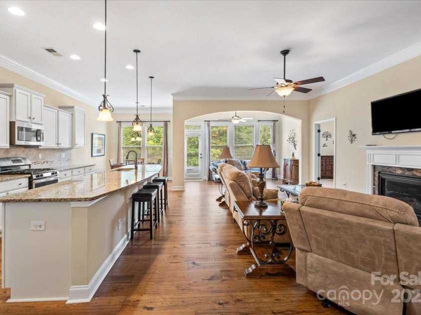 1409 Tupelo Road, Clover, SC 29710.  MLS# CAR4254783, YatesRealty ID 19405. 
