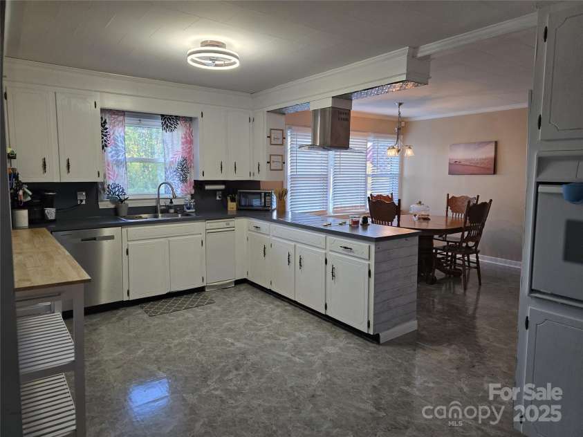 3025 School Street, Claremont, NC 28610.  MLS# CAR4244430, YatesRealty ID 19406. 