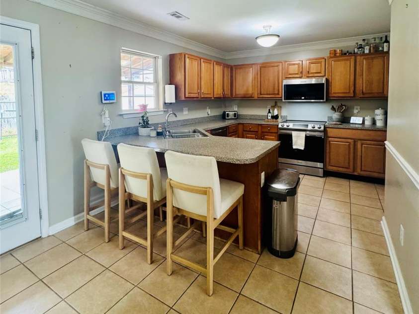 7918 Boars Head Court, Charlotte, NC 28214.  MLS# CAR4270988, YatesRealty ID 19407. 