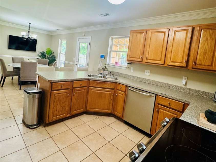 7918 Boars Head Court, Charlotte, NC 28214.  MLS# CAR4270988, YatesRealty ID 19407. 